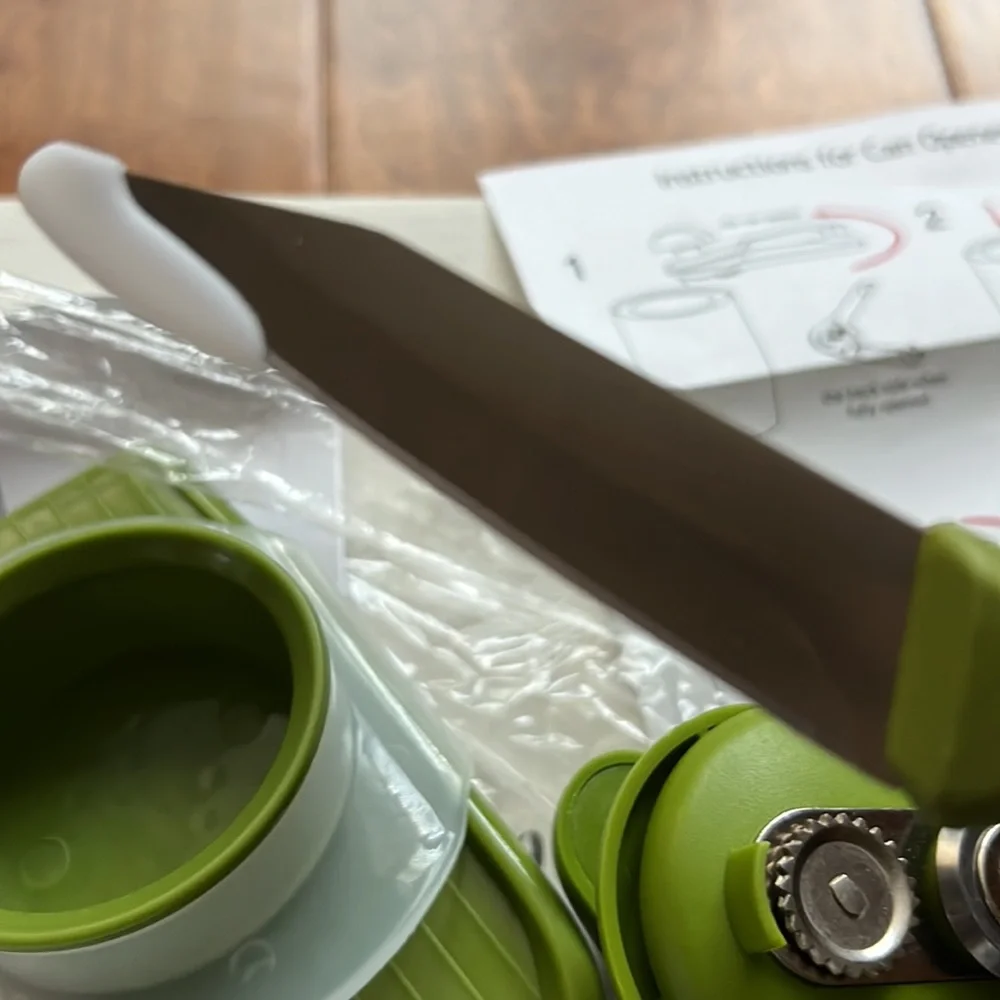 3 piece set kitchen tools: mandolin slicer, can opener and paring knife New